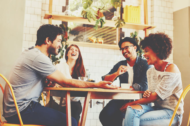 星座グループ別【会話に求めるもの】双子座・天秤座・水瓶座はあっと驚く「トリビア」！