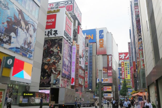 瀧天貴の【山手線パワースポット】秋葉原は家庭運アップの街、『秋葉原電気街』で家電を購入しよう！