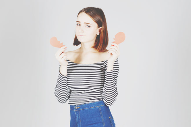 10の質問でわかる【過去の恋愛引きずっている度】未練タラタラ？　新しい恋に前向き？