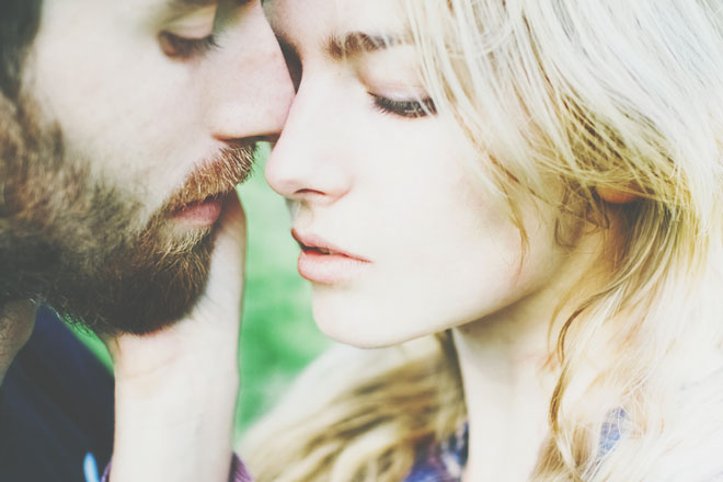 【心理テスト】庭で遊ぶとしたら何をする？　答えでわかる、あなたの愛人度