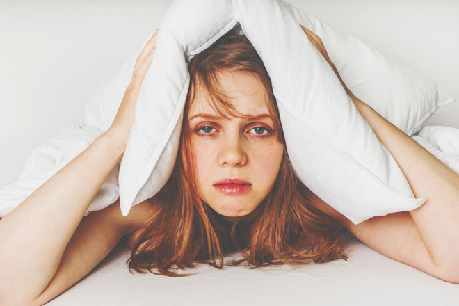 【夢占い】睡眠に関する夢が暗示すること　眠れない夢は夢の中でも疲労困ぱい！