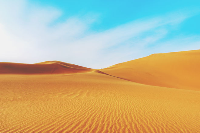 【8月の開運壁紙】恋愛運は「砂漠」、金運は「偉人」の画像で運気アップ！