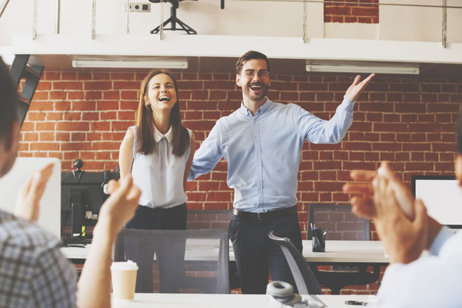 血液型【褒められたとき】あるある　A型は謙遜する、O型は「頑張ります！」と意気込む