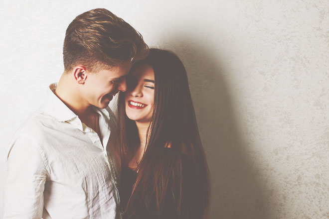 特別な女性にだけ見せる姿とは？　ロマンチストな男性の攻略ポイント5つ【宿曜占星術・恋の攻略法】