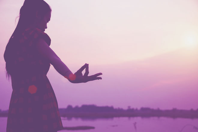 【手相占い】見えないものを見る力がある!?　霊感体質の手相ベスト3