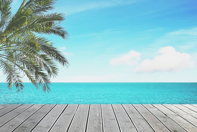 【心理テスト】ウッドデッキに置くものでわかる、今のあなたと相性が合う男性