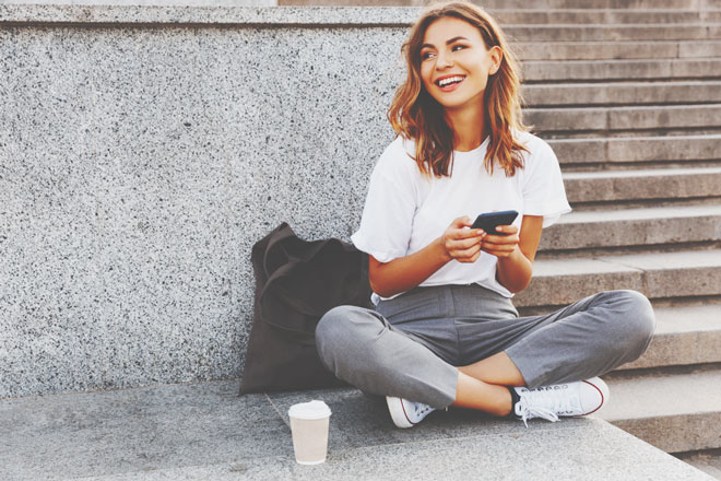 【12星座のプロ魂】双子座は「情報収集のプロ」！　常にアンテナを張って最新をゲット!!