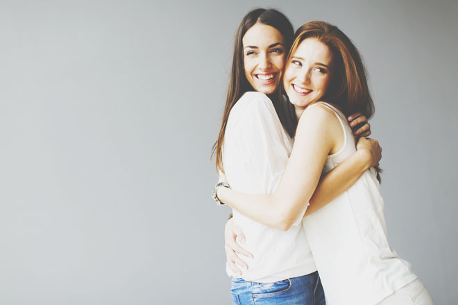 【12星座のプロ魂】蟹座は「人情のプロ」！　相手に寄り添い、受け止め、心を開く!!