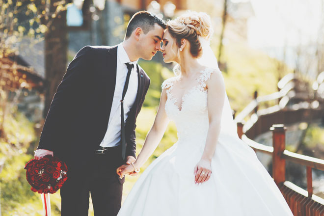 12星座【2019年残り3カ月の結婚運】双子座は結婚への本気度が試される時期！