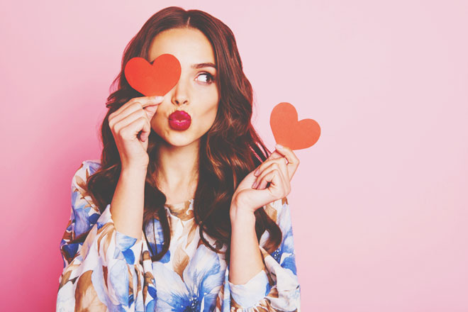 12星座【2019年残り3カ月の恋愛運】獅子座は真面目さが誠実な恋をつかむカギに！