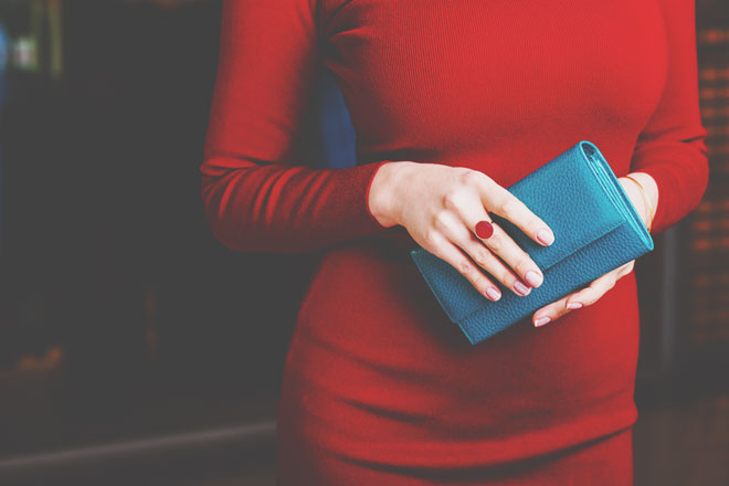 九星別【秋の開運実り財布】四緑木星は緑色の財布、七赤金星は青や紺色の財布！