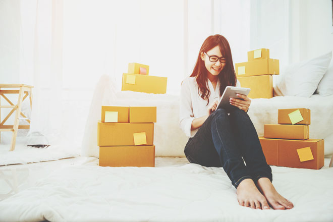 【夢占い】自分の持ちものを売る夢は恋愛アップの予感！　売る夢が暗示すること