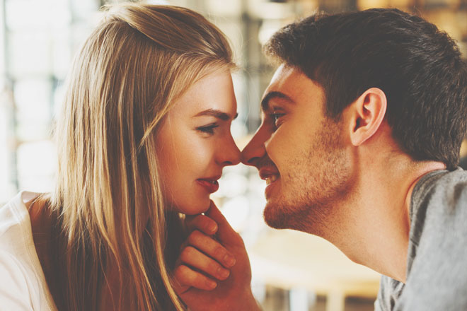 2人の誕生日で占う【2020年の恋愛相性】気になるあの人との相性は……？