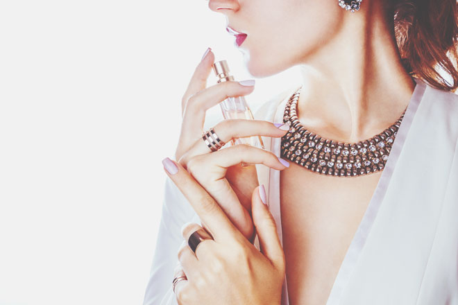 12星座【2020年恋を呼ぶ香り】天秤座は清楚なフローラル系、蠍座はさわやかグリーン系！