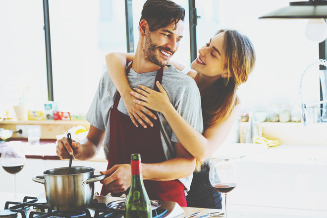 【心理テスト】彼に作ってもらいたい料理でわかる、あなたが恋人に求めているもの