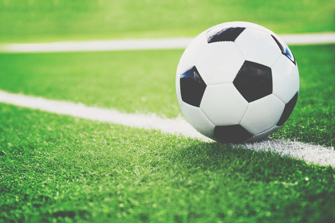 【夢占い】サッカーの夢を見たら新しい挑戦の好機！　スポーツ・球技の夢が暗示すること