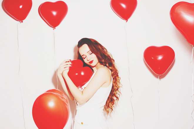 【12星座恋のカルマ】魚座はやさしさで愛する人を包む、悪く出ると悲劇の主人公に！