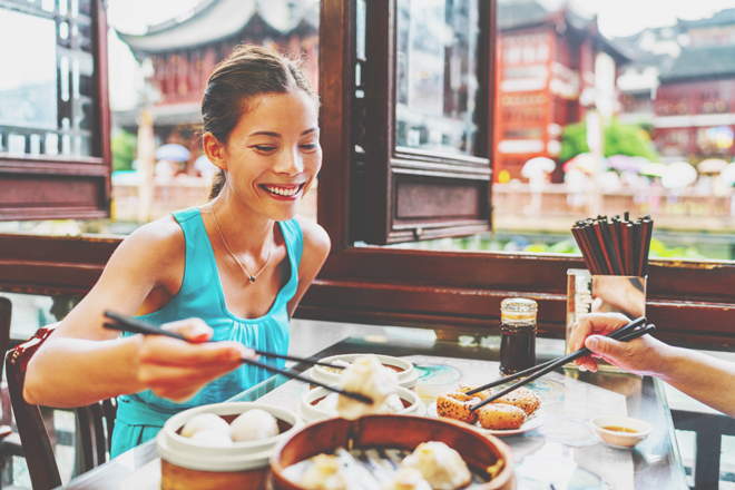 血液型【日帰りバスツアー】あるある　O型は名物銘菓を食べまくっておなかいっぱい！