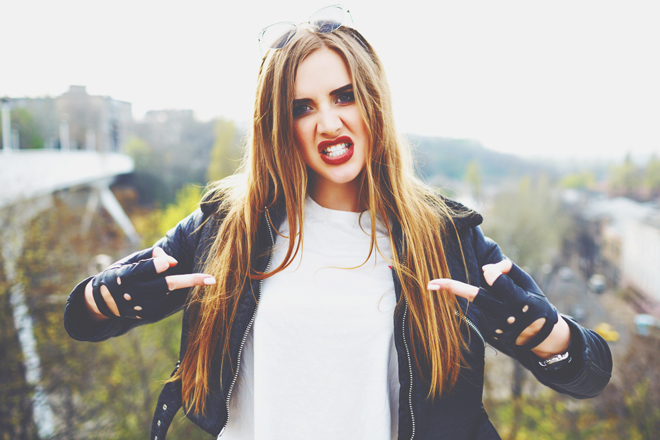 12星座【ロック好き】ランキング　射手座は大音量にしびれ、高揚感が煽られる！