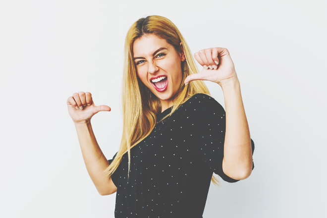 12星座【自己満足】ランキング　水瓶座はクールに振る舞いながらも自己満足に浸っている!?