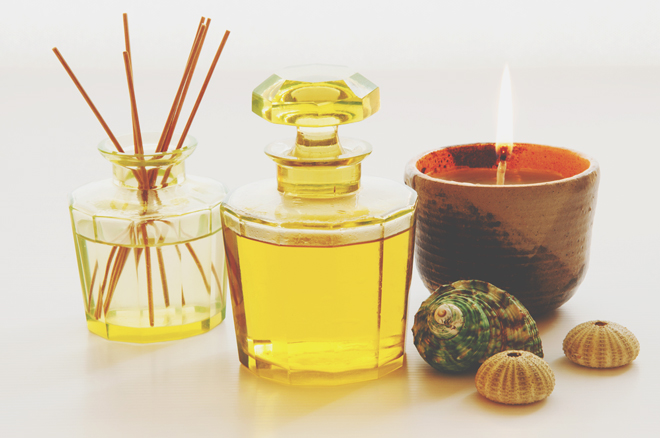 アロマテラピーで心身リフレッシュ！　浄化＆リラックスをかなえる精油レシピ