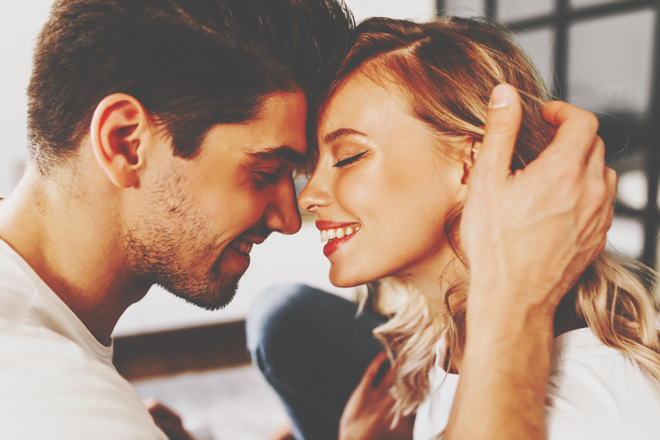 【心理テスト】走って行く警官を見て何を思った？　答えでわかる恋人に求めていること