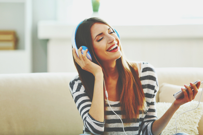 誕生日で占う【GWリラックス法】運命数2は音楽に浸る、運命数5はスープ作りがオススメ！