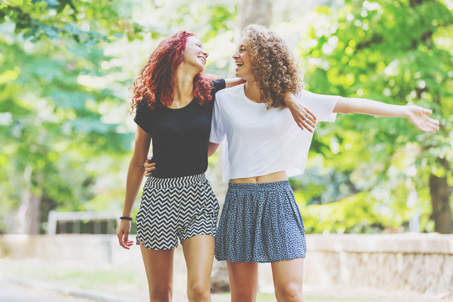 血液型【人との距離感】あるある　B型は物理的には距離ゼロでも、相手に心は許していない!?