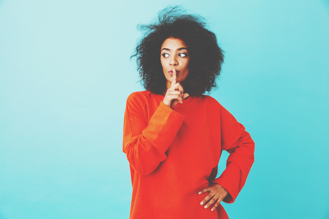 【夢占い】ウソを隠す夢は悩みを抱えているサイン！　隠す・隠れる夢が暗示すること