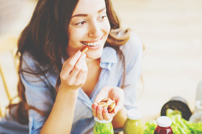 12星座【2021年のパワーフード】射手座はナッツ、水瓶座はドライフルーツ！