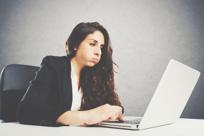 血液型別【仕事のやる気が出ないとき】B型は思い切って休む、AB型はSNSで愚痴をこぼす！