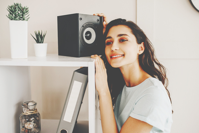 【簡単開運術】婚活がうまくいかない、そんなときは……東の方角から音楽を流してみよう！