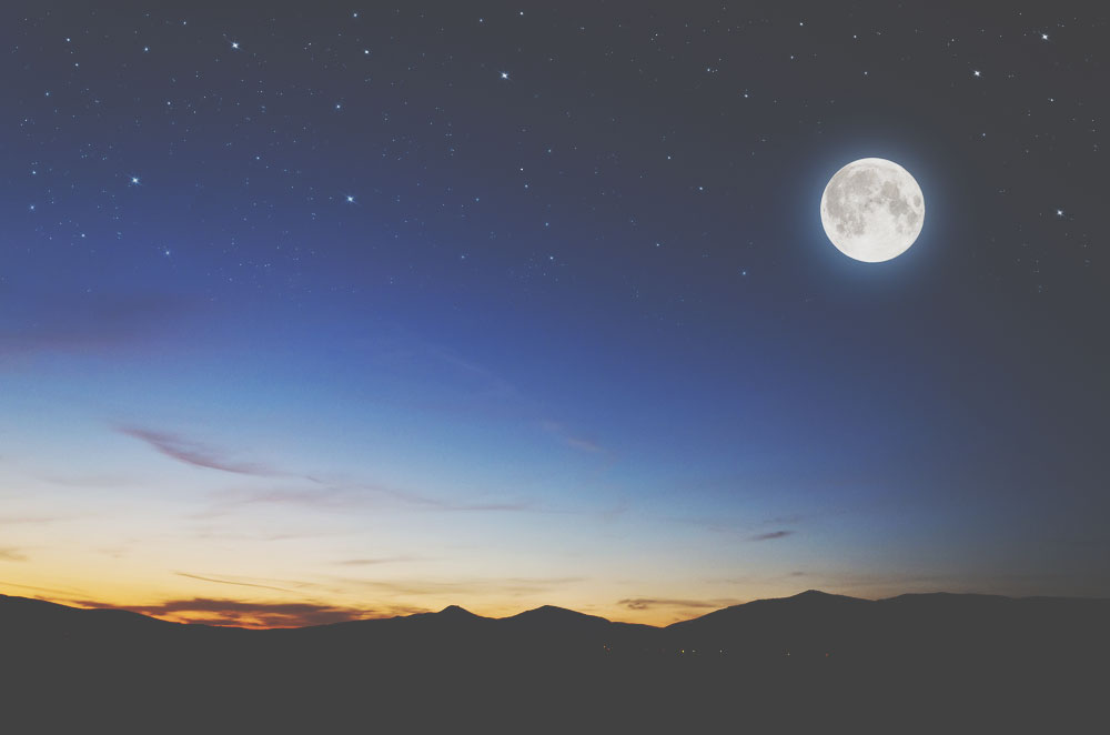 11月19日は牡牛座の月食満月　お金への不安を手放して、豊かさを手に入れよう！