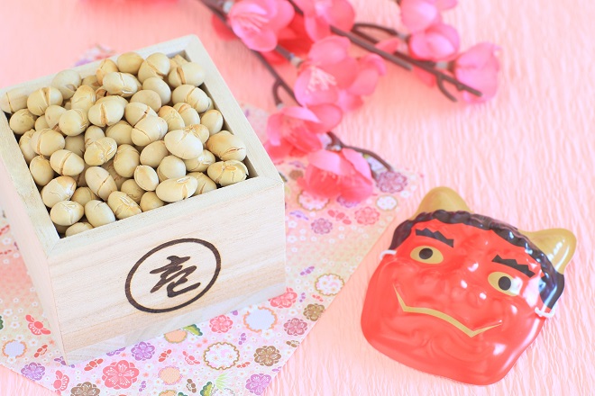 節分に「そば」を食べる理由は？　豆まきの作法、恵方巻の食べ方も