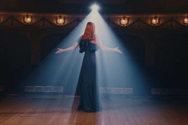 AKB48本田仁美は舞台出演で覚醒!?　話題の占い師・斗弥の徹底鑑定