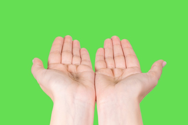 「裏切り」の手相とは？　手のここにホクロがあると、信じていた人に裏切られる…