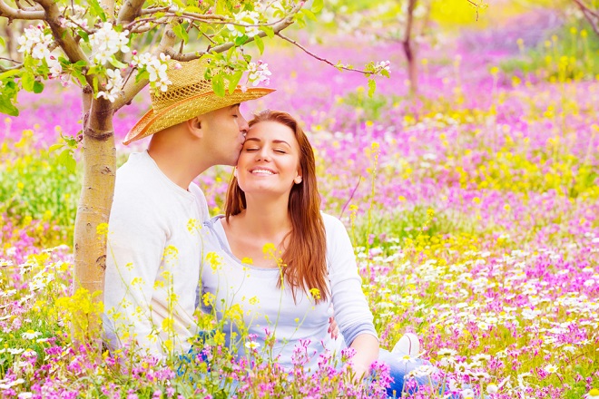 「出会いの可能性」「出会える場所」がわかる占い勢揃い！　人気占い師があなたの恋を鑑定