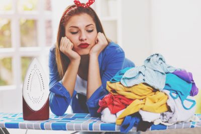 星座グループ別【あるある行動】牡牛座・獅子座・蠍座・水瓶座はやるべきことを後回しに