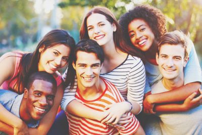 12星座【仲人気質】ランキング 　水瓶座は人脈豊富！　この2人合う、と思ったら即紹介