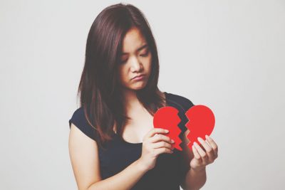 血液型【恋愛に燃えない理由】あるある　AB型は頭で考えすぎて素直に恋ができない！