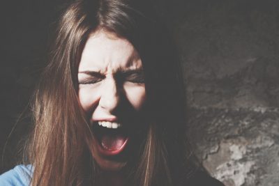 12星座【ホラー映画で生き残れる】ランキング　乙女座は臆病さが生き残りの強みに！