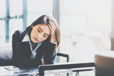 【無料占い】「仕事がつらい、行きたくない……」会社・職場での悩みを占う