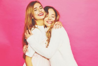 【12星座のプロ魂】魚座は「救済のプロ」！　相手の不安を察知し、優しさで癒やす!!