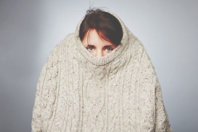 10の質問でわかる【引っ込み思案度】いつももじもじしていませんか？