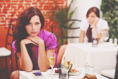 【心理テスト】レストランがいまひとつだった理由でわかる、求めている人付き合い