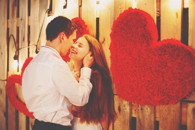 【無料占い】これが好きのサイン！　あの人の態度が語る「あなたへの気持ちの変化」