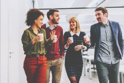 10の質問でわかる【無駄話好き度】どうでもいい話でも盛り上がっちゃう？