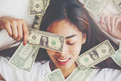 12星座【財産を蓄える】ランキング　牡牛座はお金と相思相愛の関係、気づけば貯まっている!?