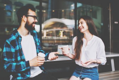 12星座【女性に誘われやすい男】ランキング　射手座男性は「誘ってOK」オーラ放出中！